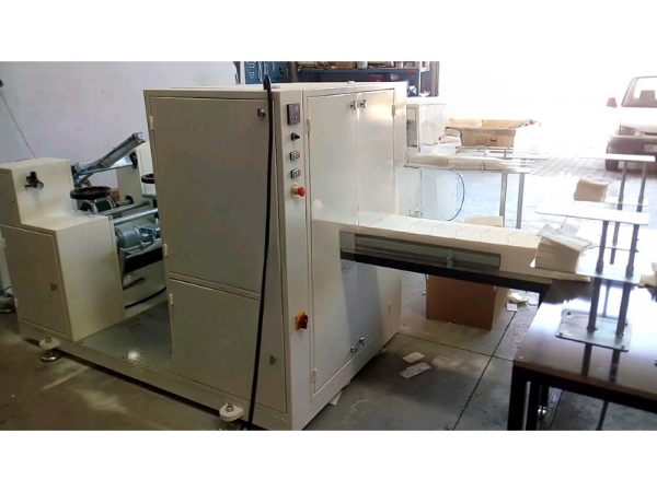 Dispansiyel Peçete Makinası 